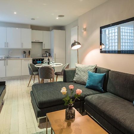 Fitzrovia - Charlotte Street By Viridian Apartments Лондон Екстер'єр фото