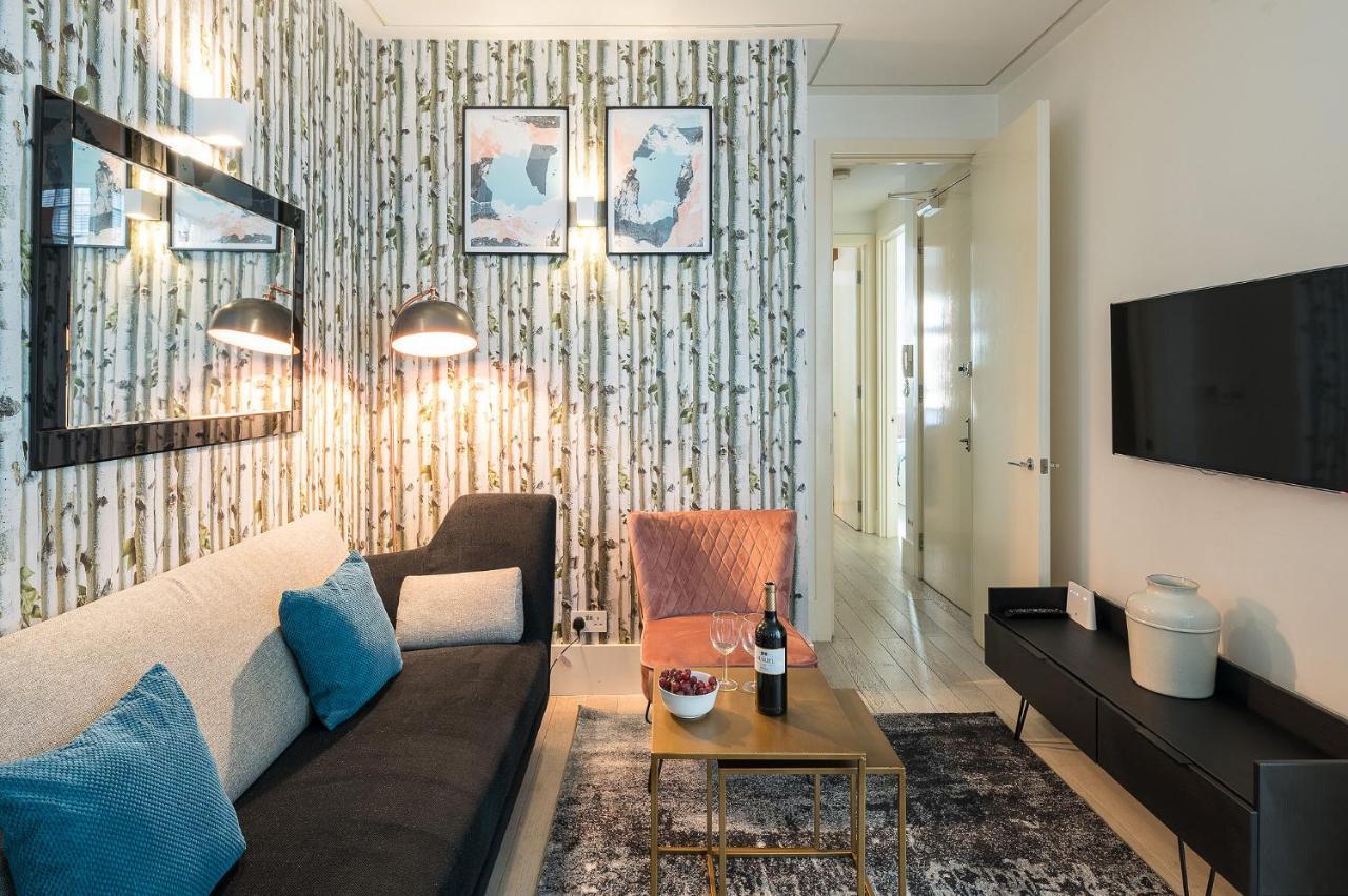 Fitzrovia - Charlotte Street By Viridian Apartments Лондон Екстер'єр фото