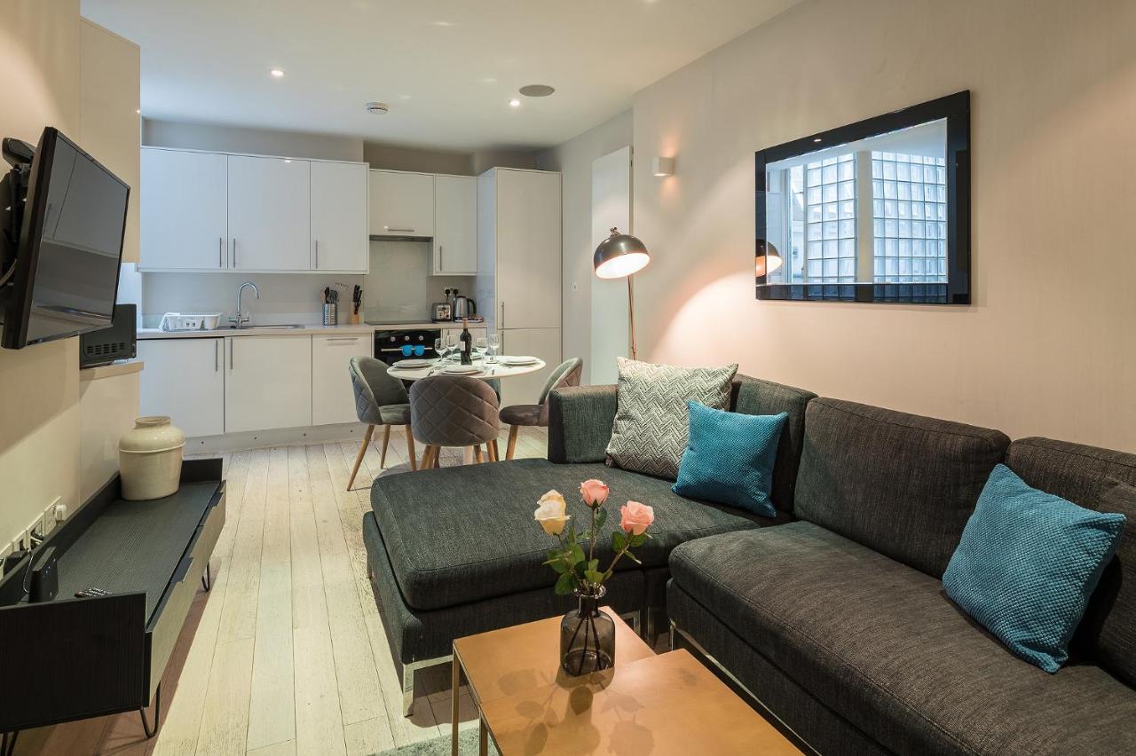 Fitzrovia - Charlotte Street By Viridian Apartments Лондон Екстер'єр фото