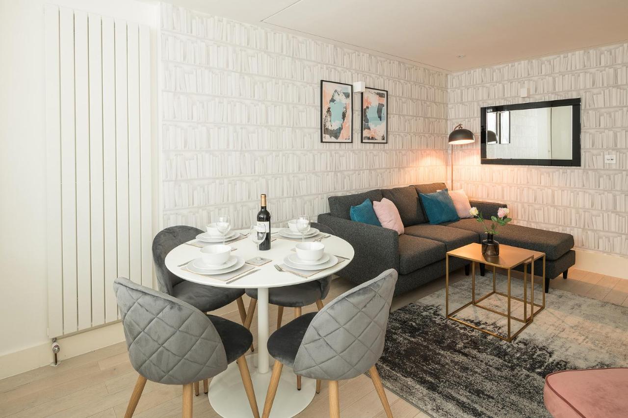 Fitzrovia - Charlotte Street By Viridian Apartments Лондон Екстер'єр фото