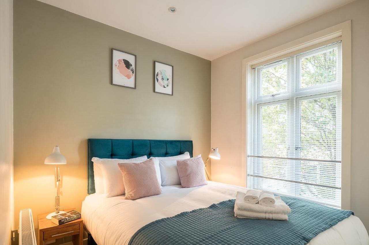 Fitzrovia - Charlotte Street By Viridian Apartments Лондон Екстер'єр фото