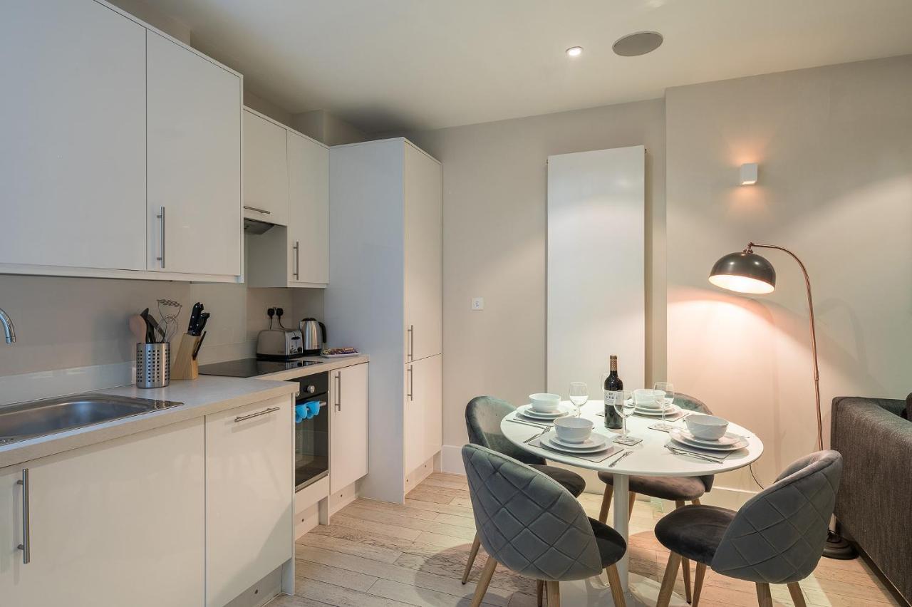 Fitzrovia - Charlotte Street By Viridian Apartments Лондон Екстер'єр фото